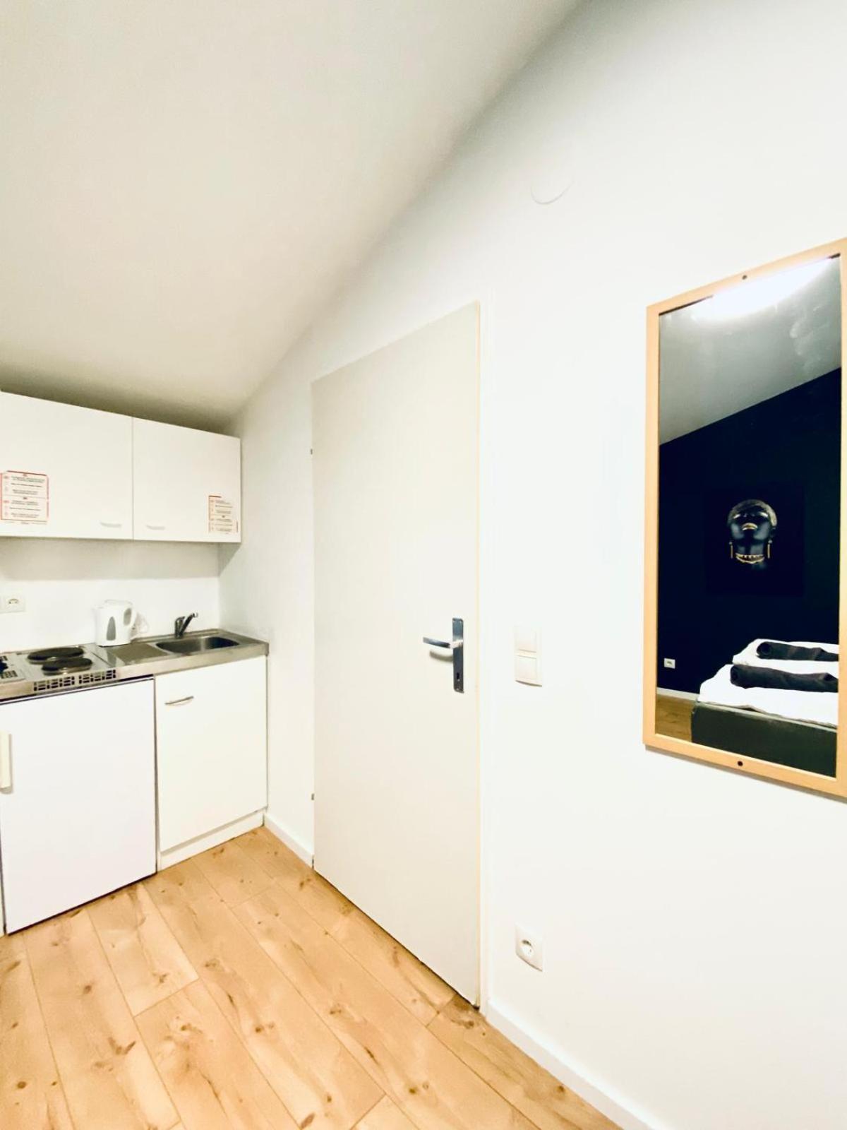 8 Fully Equipped Studio Shared Apt W Terrace Margareten Vídeň Exteriér fotografie