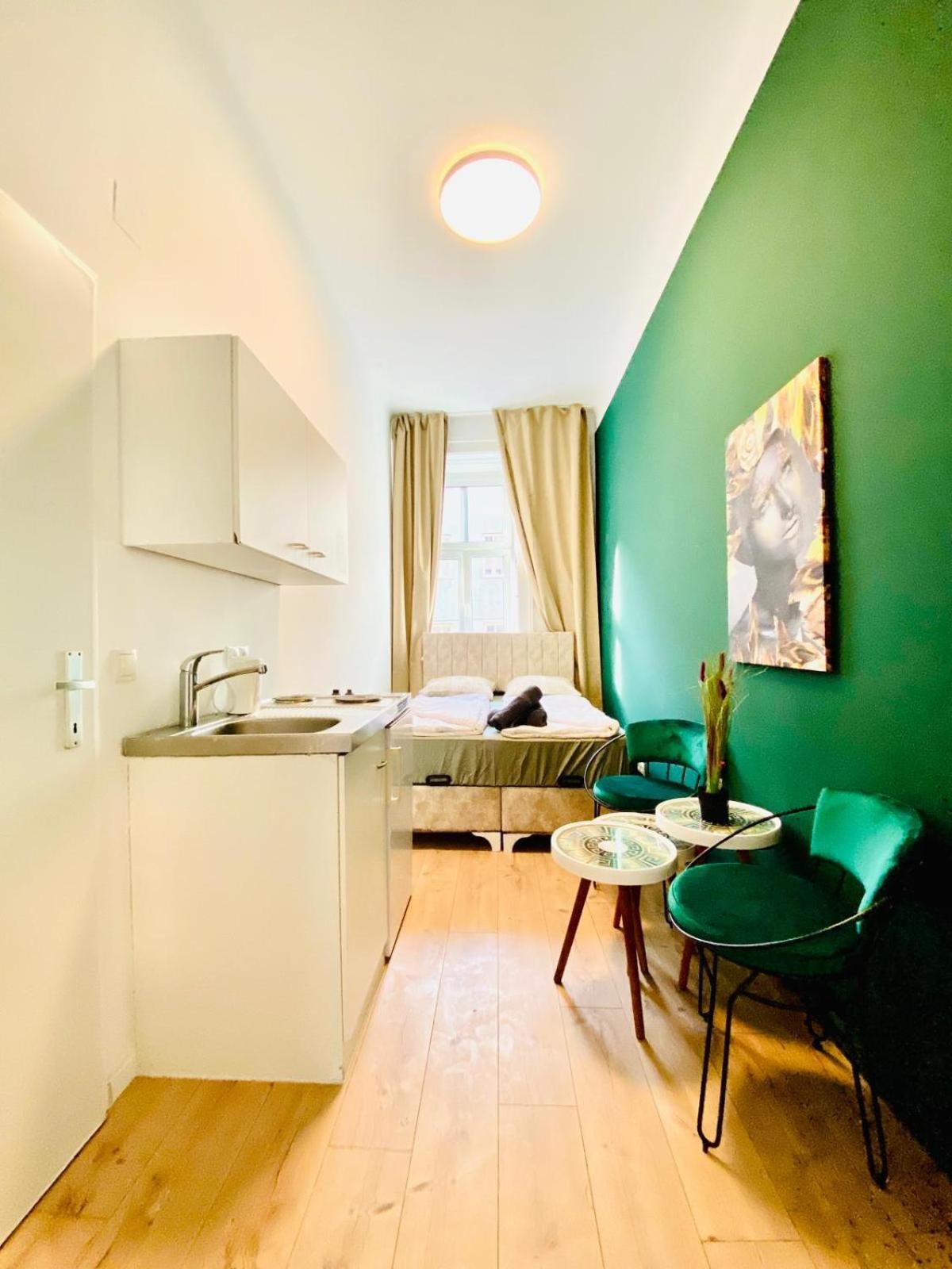8 Fully Equipped Studio Shared Apt W Terrace Margareten Vídeň Exteriér fotografie