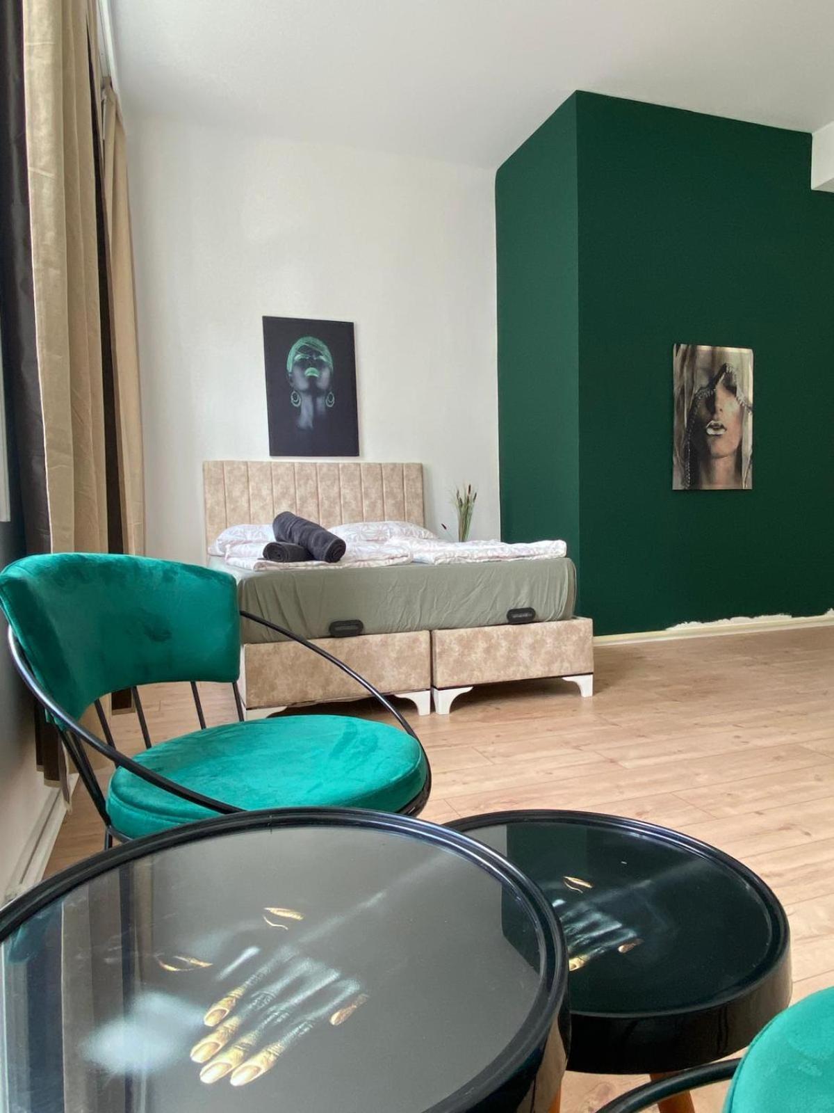 8 Fully Equipped Studio Shared Apt W Terrace Margareten Vídeň Exteriér fotografie