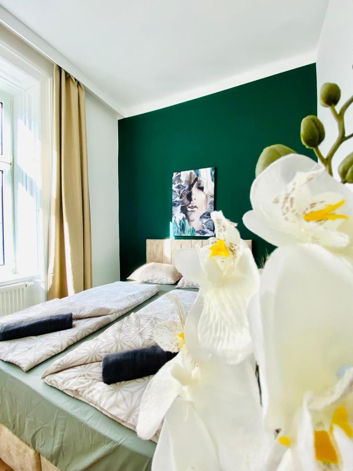 8 Fully Equipped Studio Shared Apt W Terrace Margareten Vídeň Exteriér fotografie