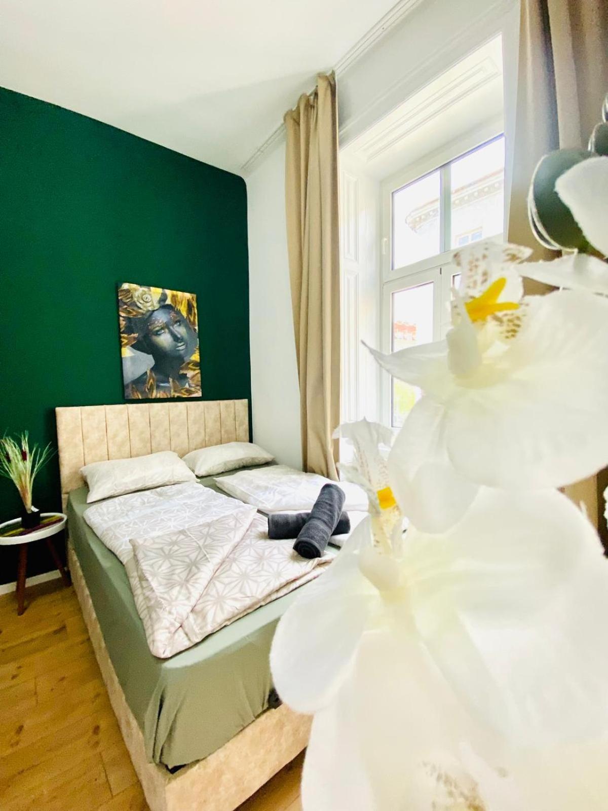 8 Fully Equipped Studio Shared Apt W Terrace Margareten Vídeň Exteriér fotografie
