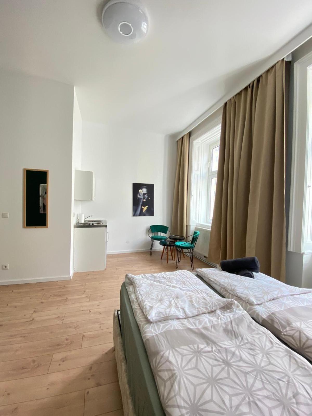 8 Fully Equipped Studio Shared Apt W Terrace Margareten Vídeň Exteriér fotografie
