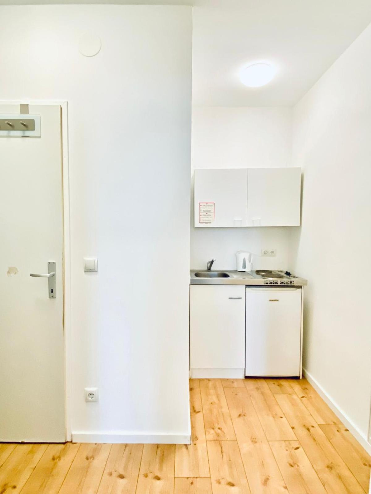 8 Fully Equipped Studio Shared Apt W Terrace Margareten Vídeň Exteriér fotografie