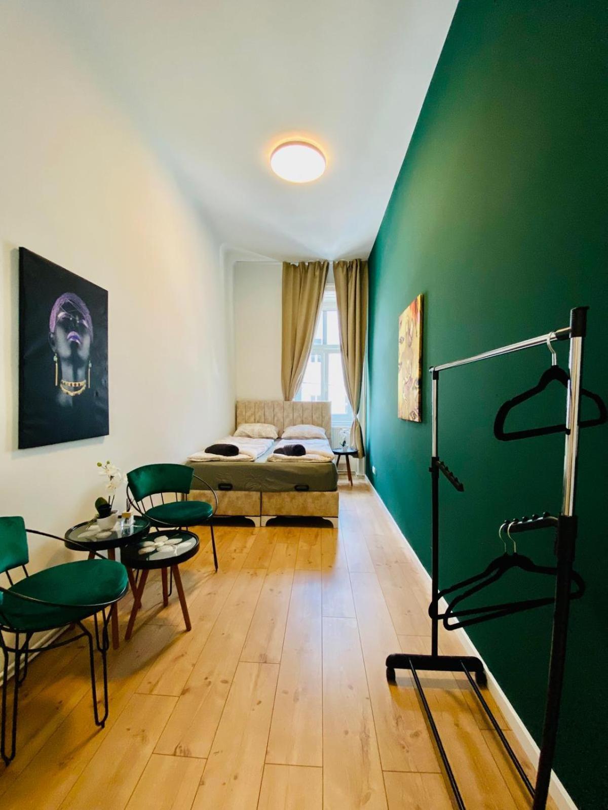 8 Fully Equipped Studio Shared Apt W Terrace Margareten Vídeň Exteriér fotografie