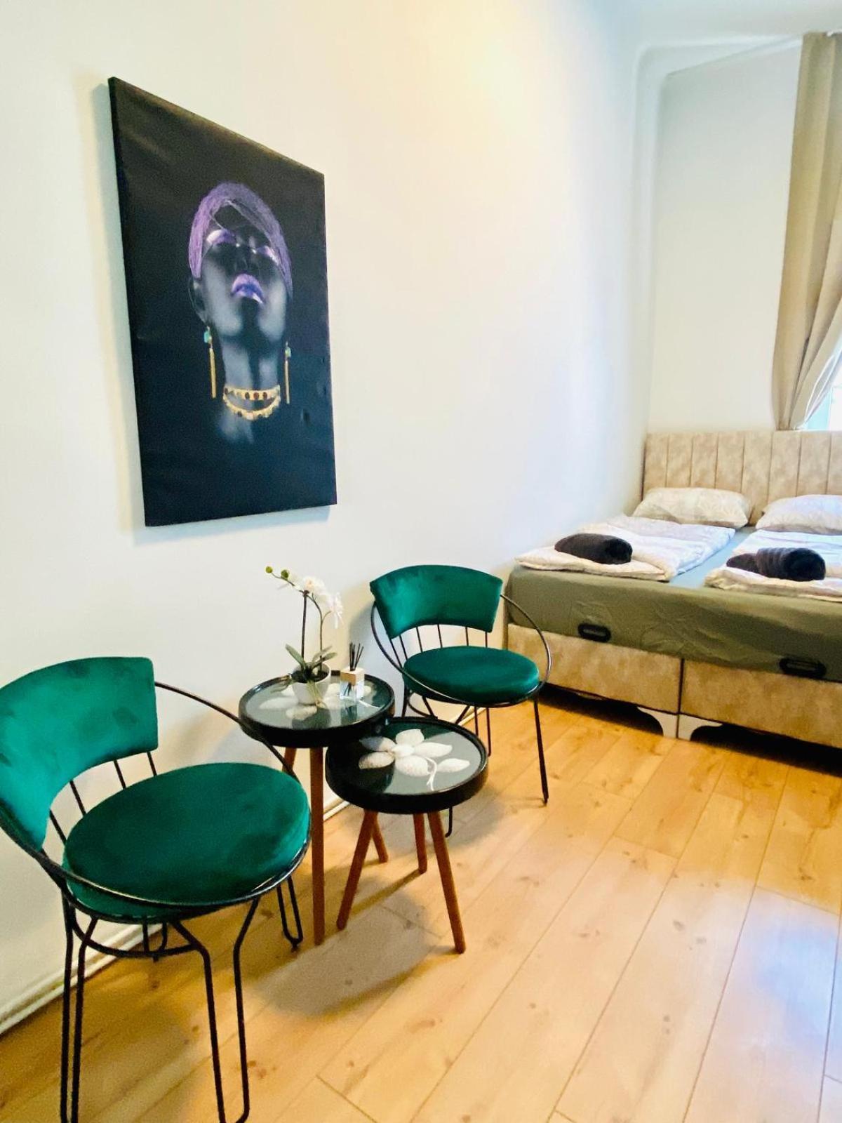 8 Fully Equipped Studio Shared Apt W Terrace Margareten Vídeň Exteriér fotografie