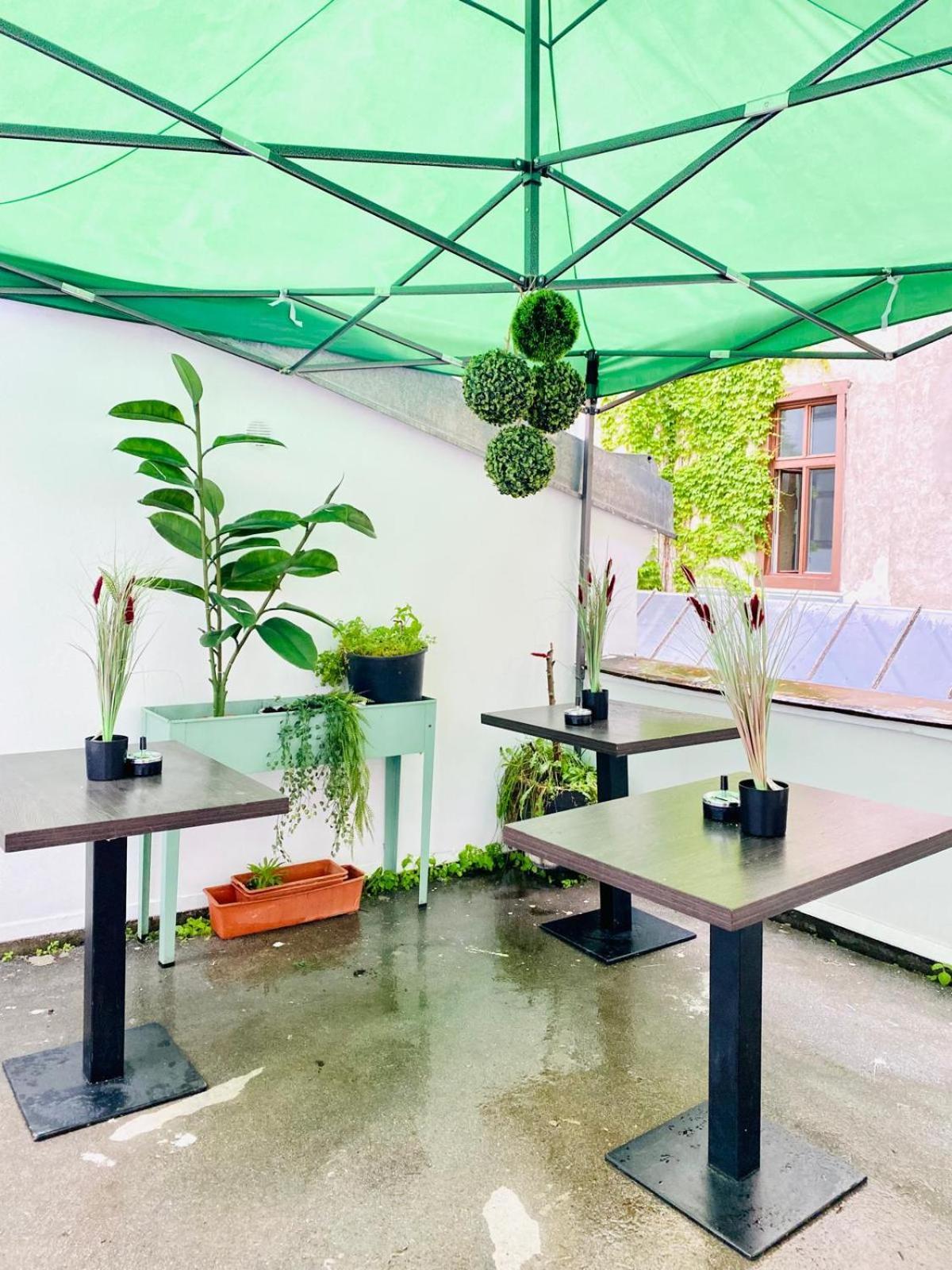 8 Fully Equipped Studio Shared Apt W Terrace Margareten Vídeň Exteriér fotografie